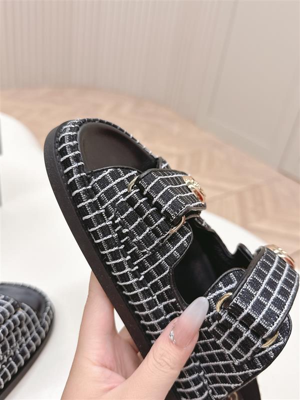 20251128184439953 280